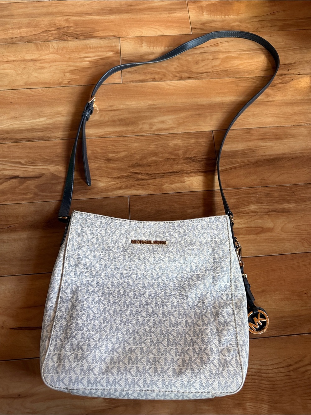 Michael Kors White and Navy Signature Crossbody Bag